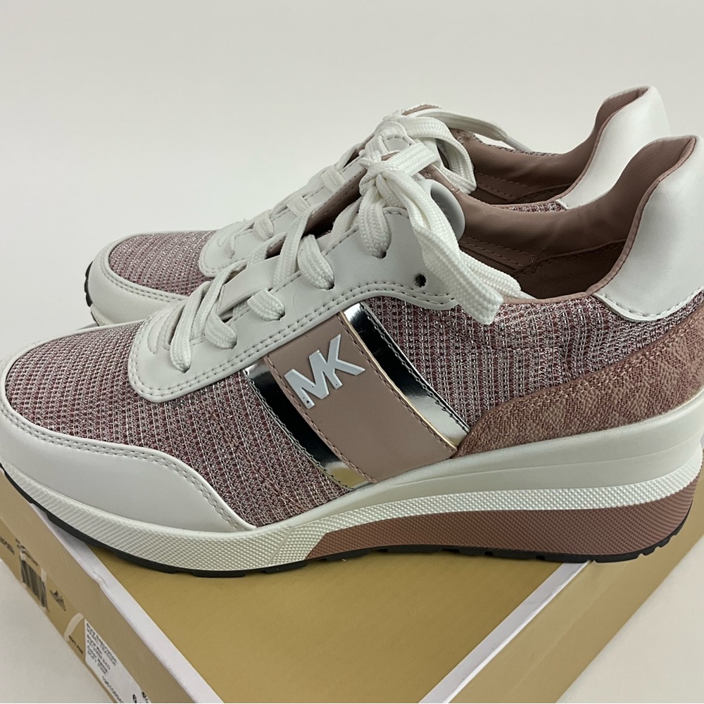 Michael Kors Women's Mabel Trainer Running Sneakers Soft Pink New In Box - Picture 2 of 9